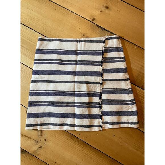 Loft women's striped white/blue wrap style fringe skirt. Lined. Sized 16 - Picture 1 of 8